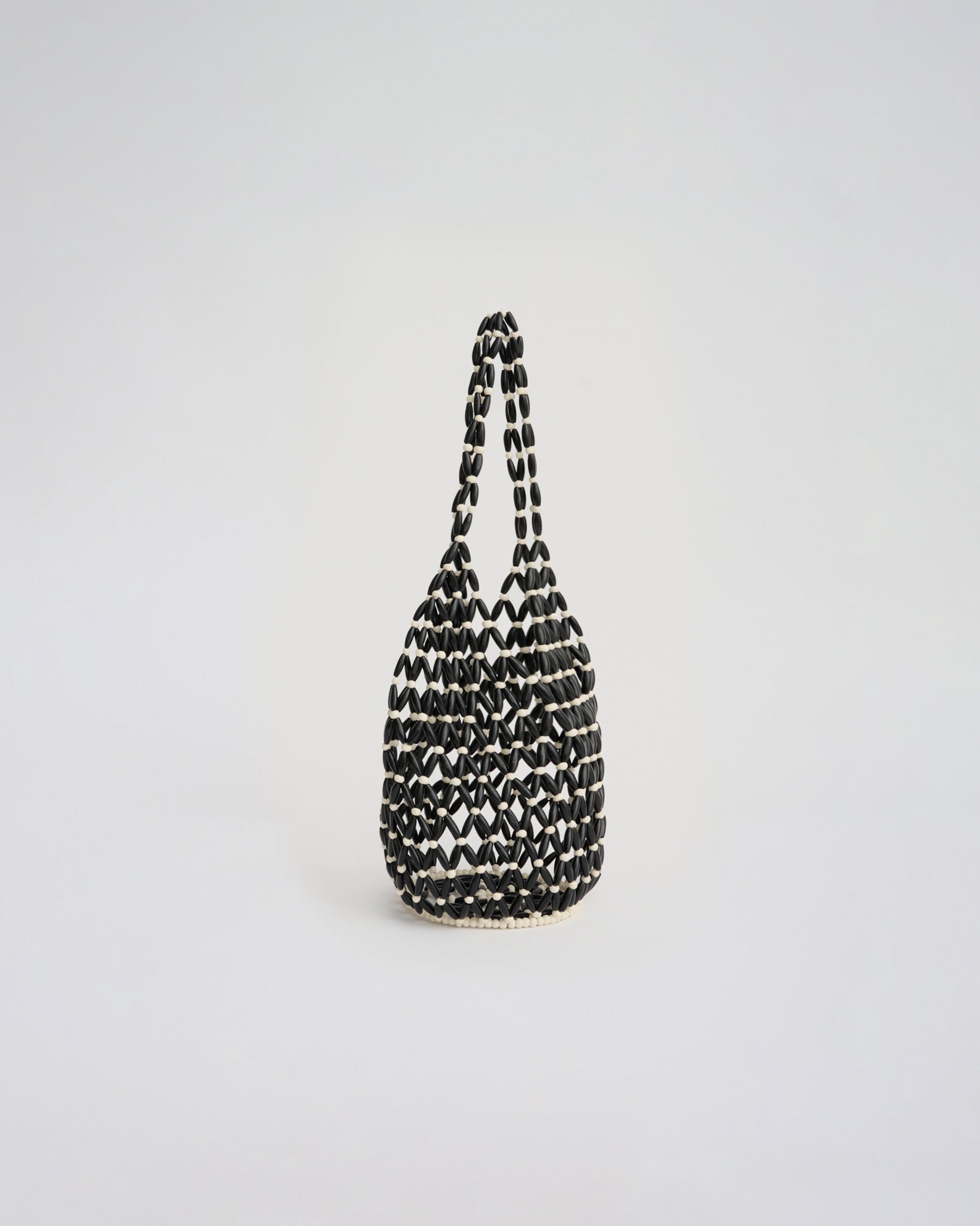 SUPPLE BUCKET in black/ivory