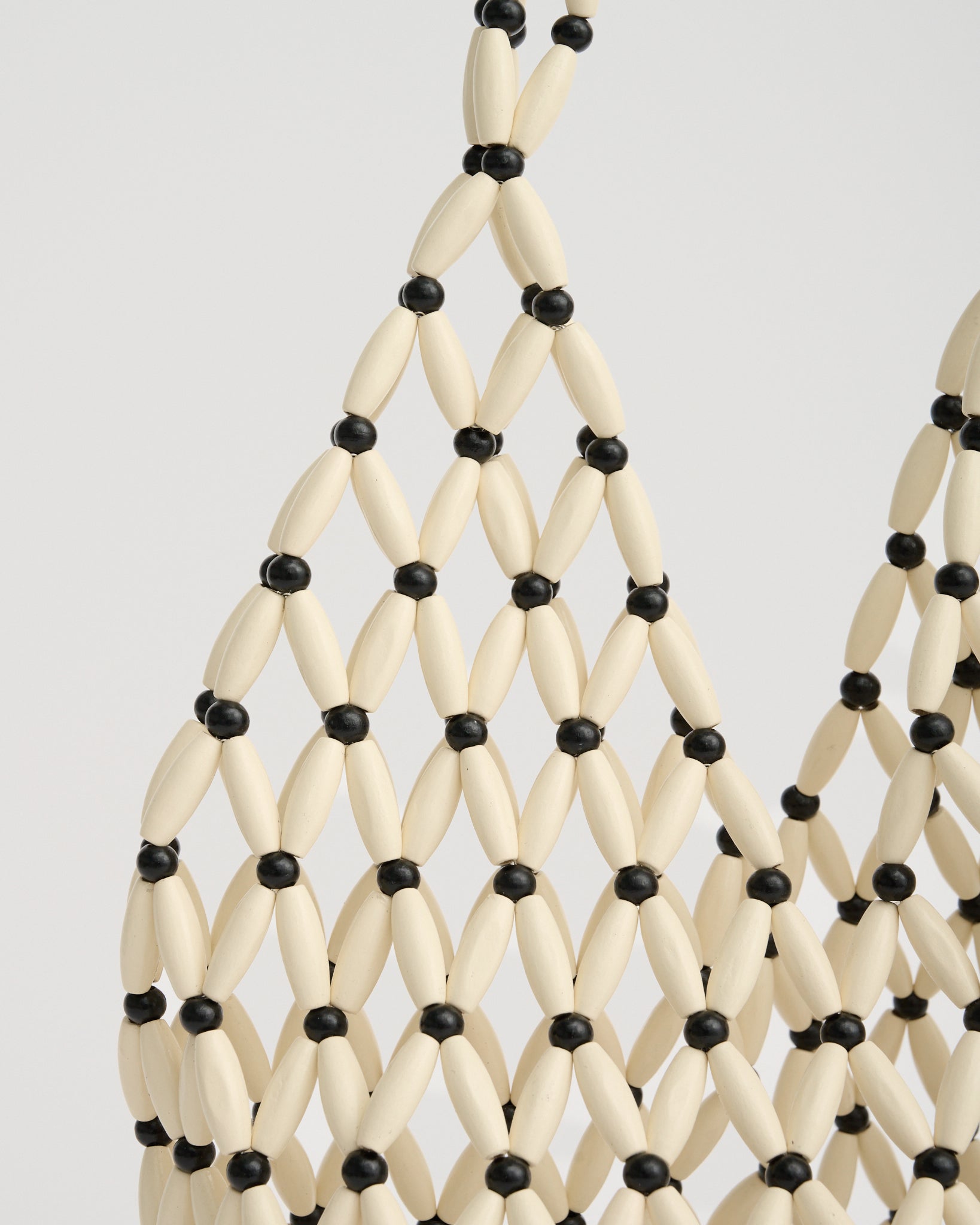 SUPPLE BUCKET in ivory/black – ELAREE STUDIO