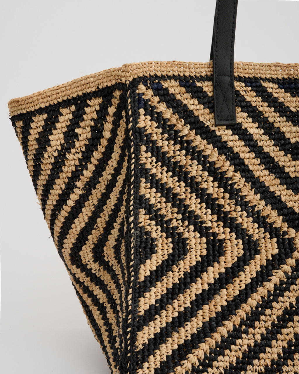 ELBA SHOULDER TOTE in geometric