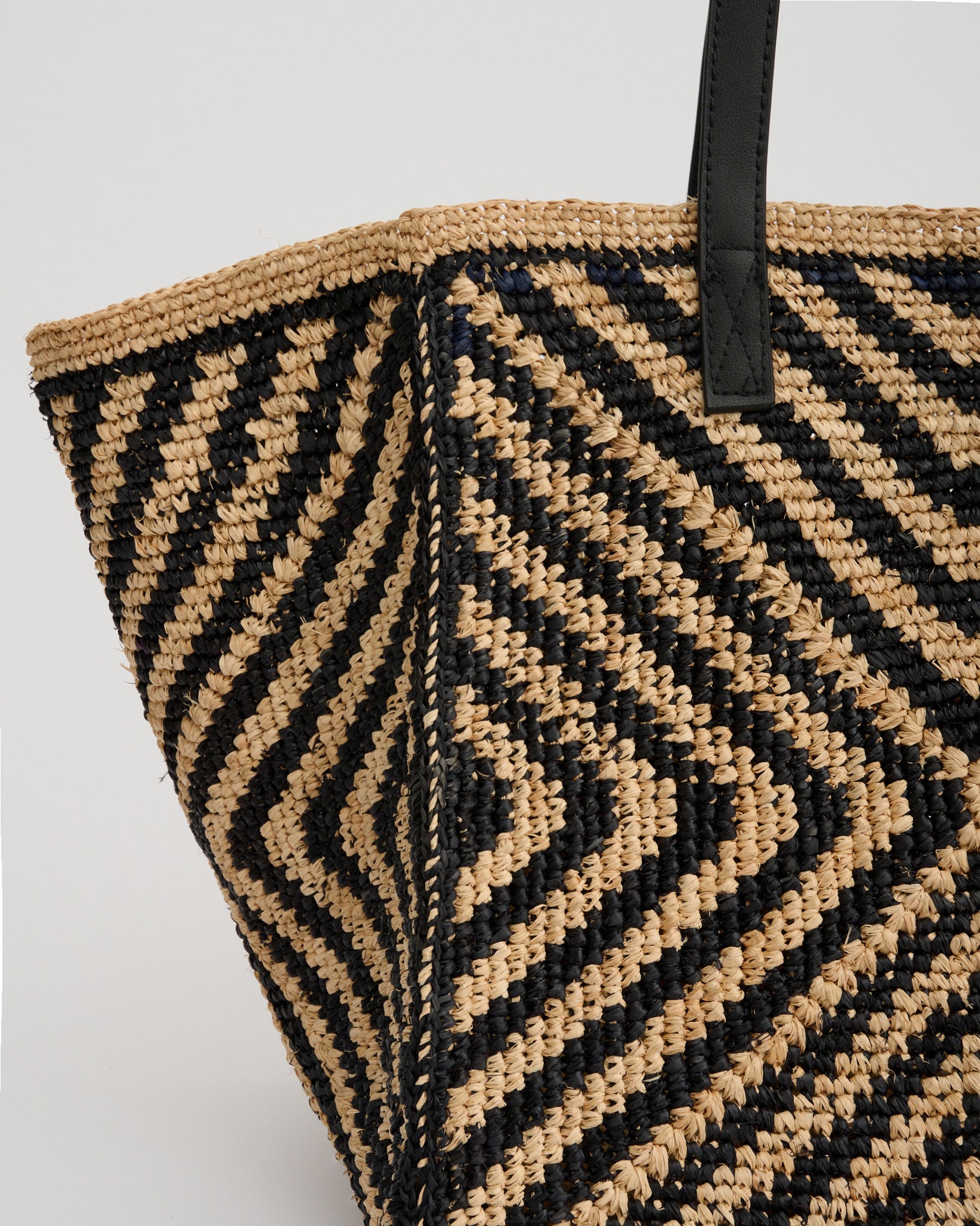 ELBA SHOULDER TOTE in geometric