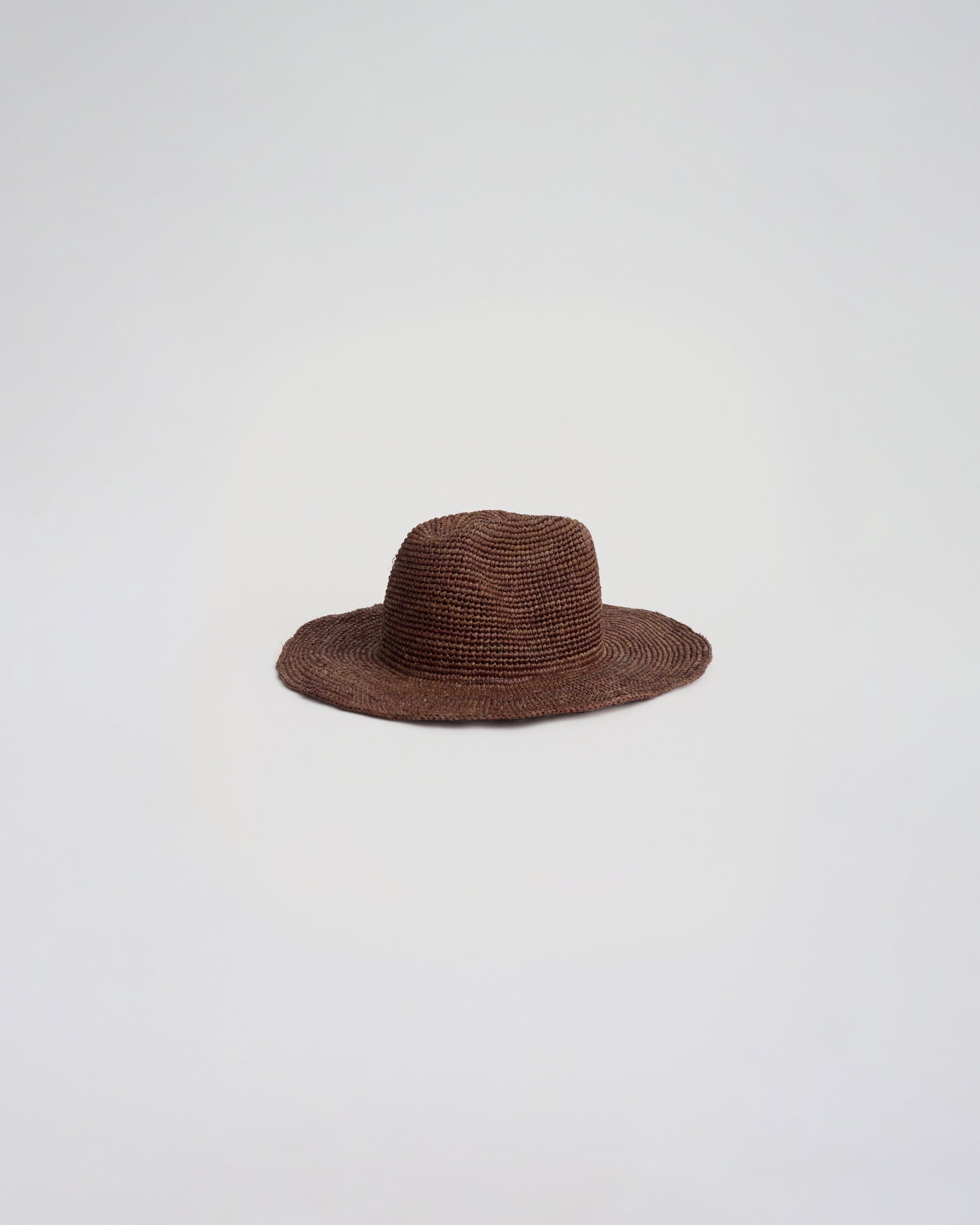 TEXAS RAFFIA HAT in coffee