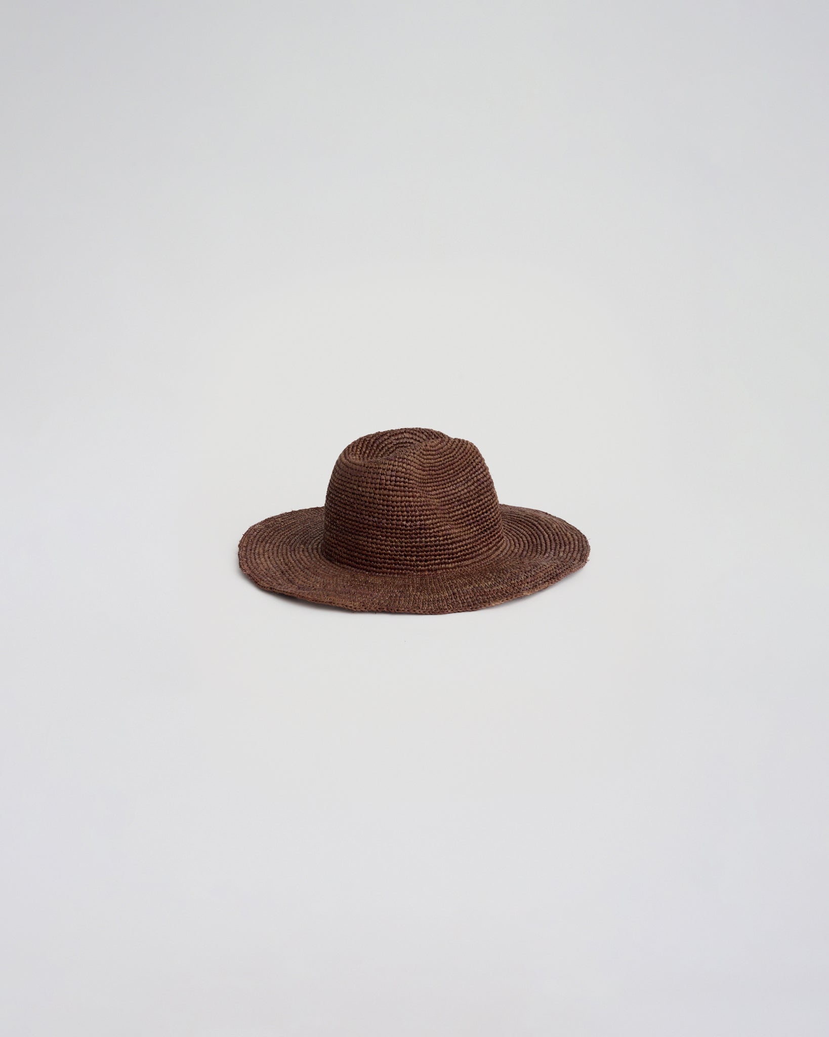 TEXAS RAFFIA HAT in coffee